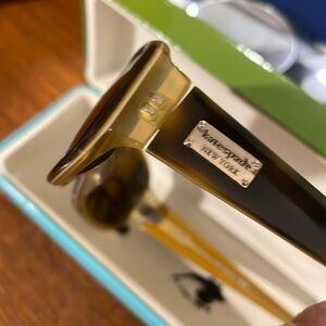 Kate spade sunglasses in case